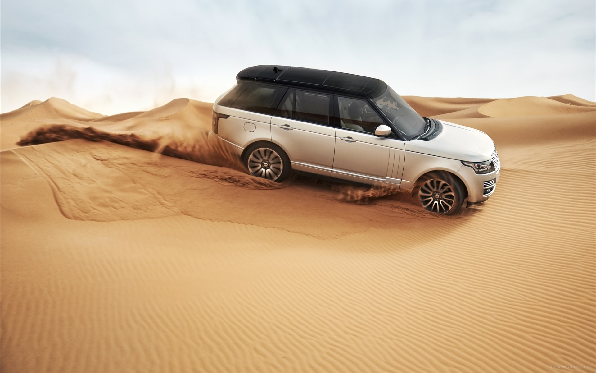 Enter the all-new Range Rover 2013 | drivemeonline.com