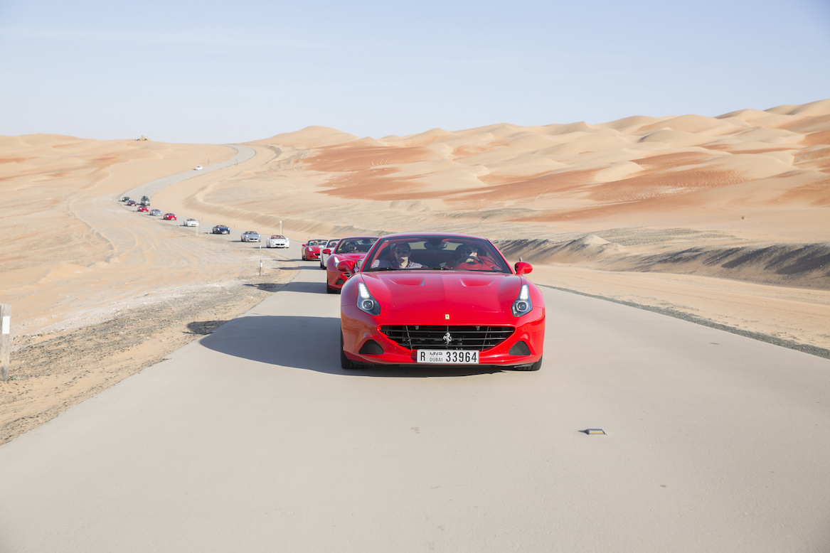 Ferrari Deserto Rosso convoy