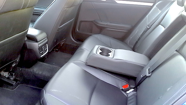 Honda Civic RS rear seats