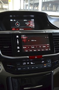 Honda Accord 3.5L dual screen