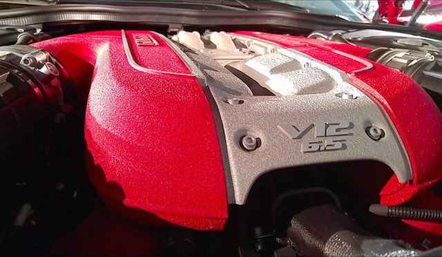 Ferrari 812 engine