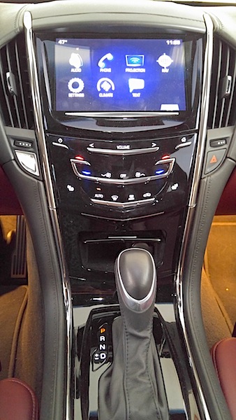 Cadillac ATS Coupe console