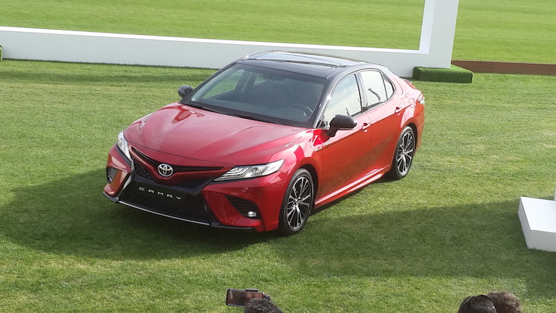 Camry 2018 red