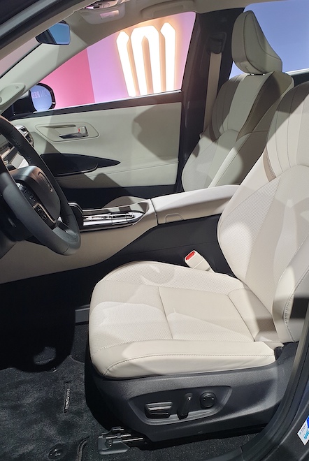 Toyota Crown seats comfort