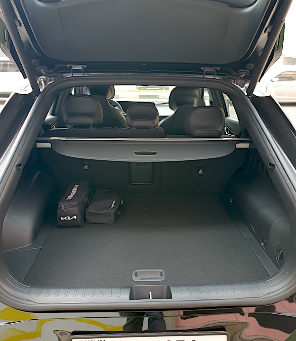 Kia EV6 boot space 490L