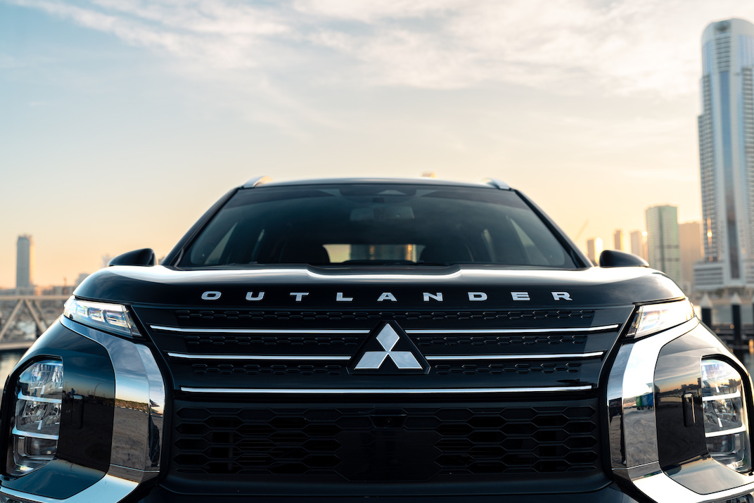 Mitsubishi Outlander bonnet badging