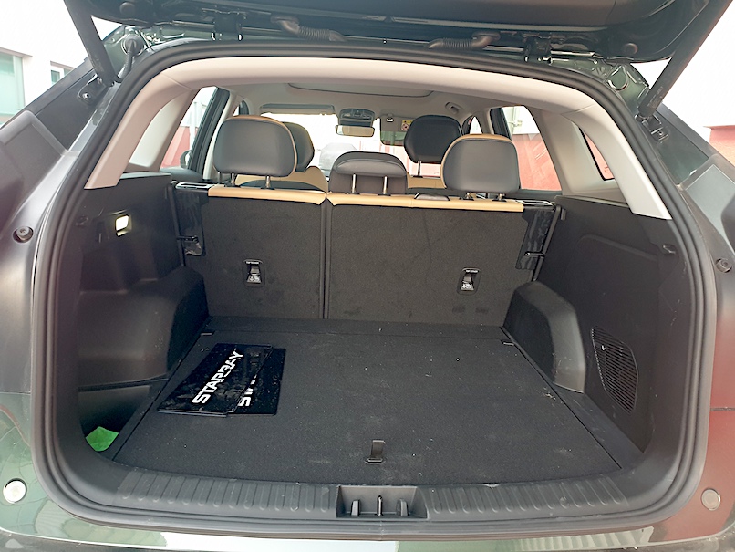 Geely Starray boot space