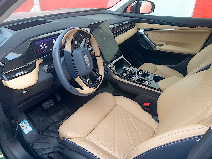 Geely Starray 2025 cabin space