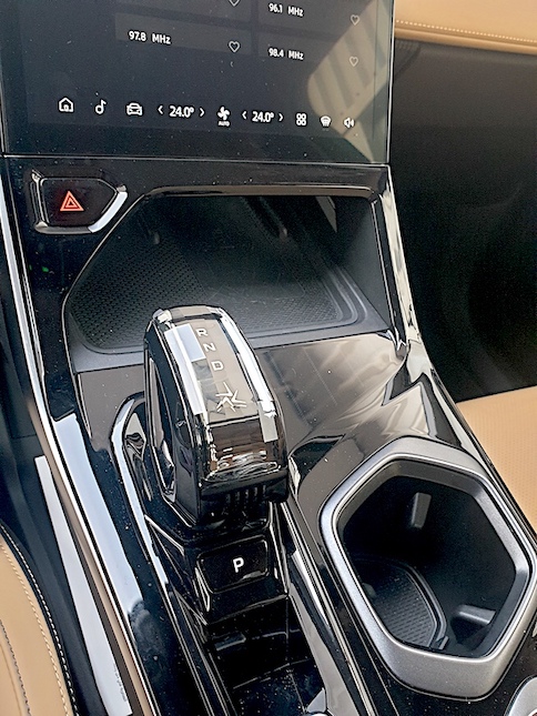 Geely Starray crystal gearshift