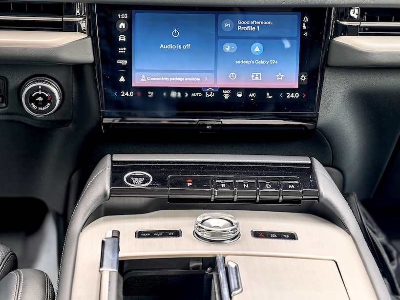 Lincoln Navigator 48" screen