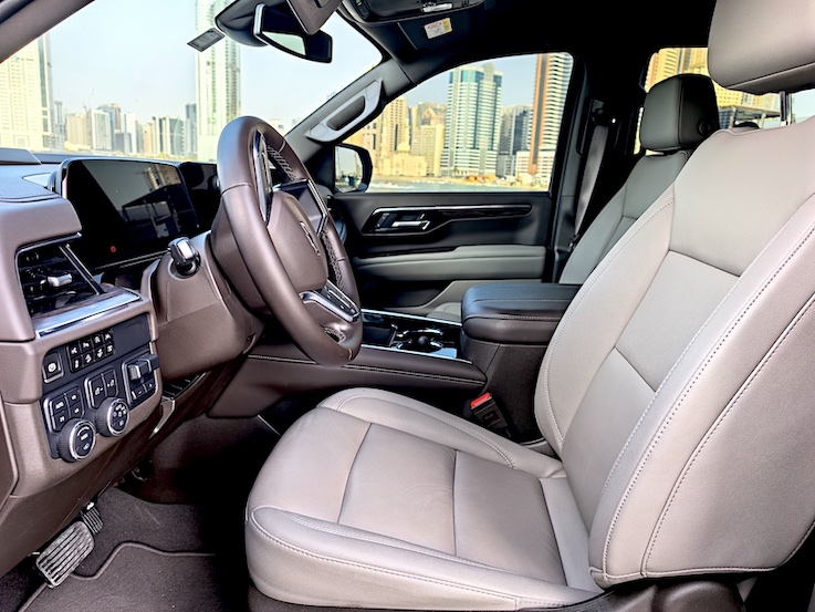 Chevrolet tahoe front cabin space