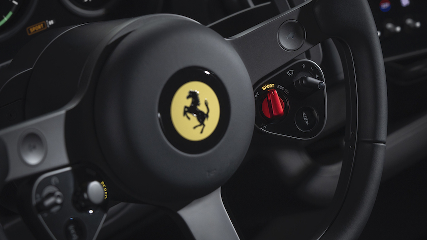 Ferrari Luce manettino