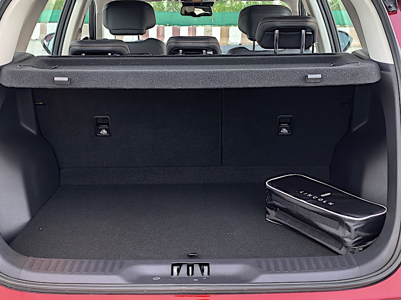 Ford Territory Petrol 2026 boot space