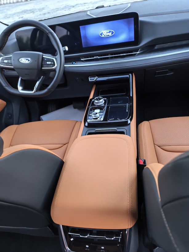 Ford Territory Petrol 2026 console controls