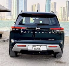 Nissan Pathfinder family SUV