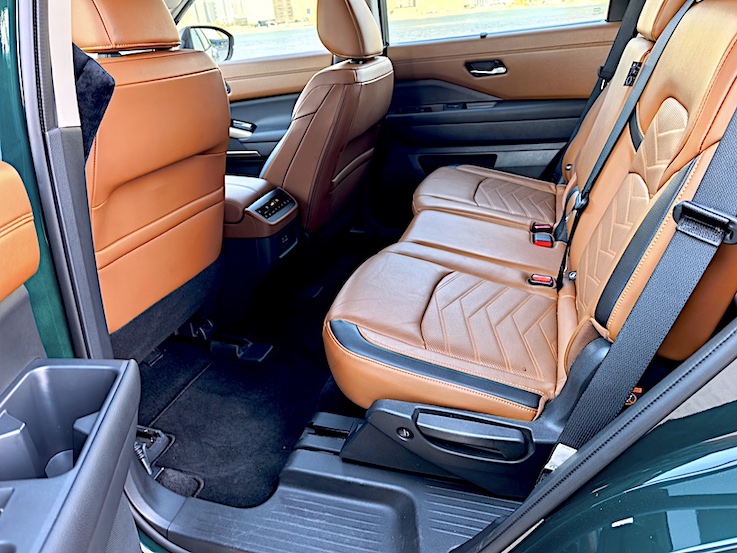 Nissan Pathfinder leather seats