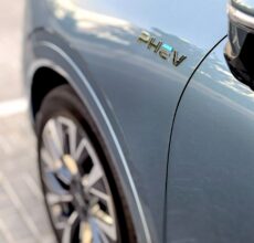 Soueast S08 hybrid SUV