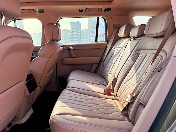 MHero II rear spacious cabin